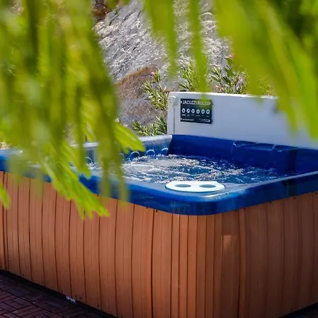 Anatoli Traditional *