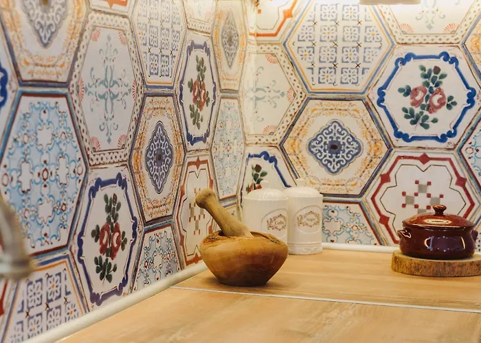 Anatoli Traditional * Archangelos (Rhodes)